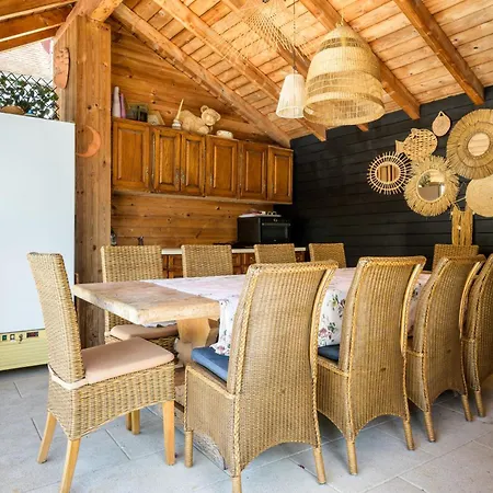 Chez Noelle - Piscine 3* Selestat