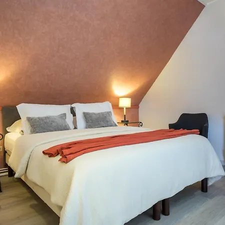 Chez Noelle - Piscine Bed & Breakfast